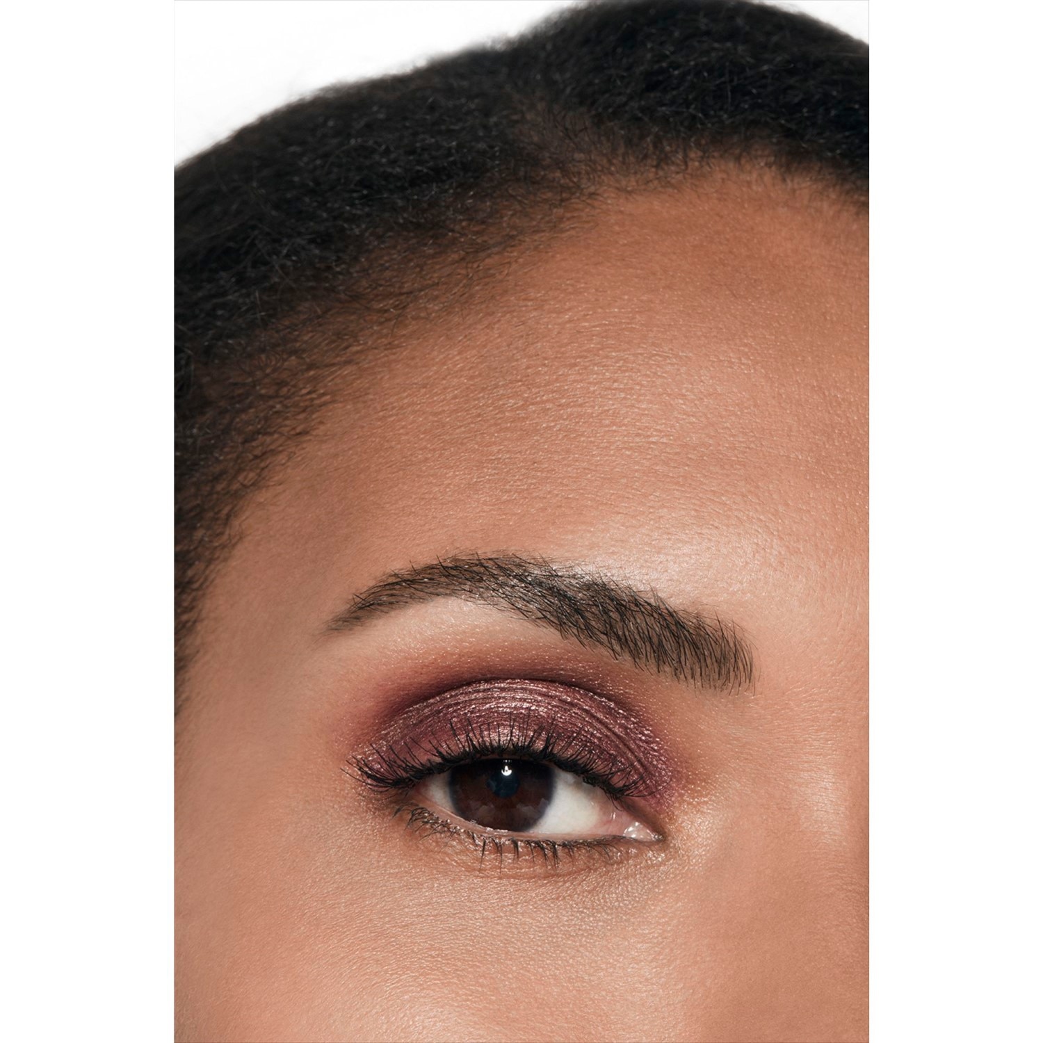 SOMBRA DE OJOS LÍQUIDA DE LARGA DURACIÓN